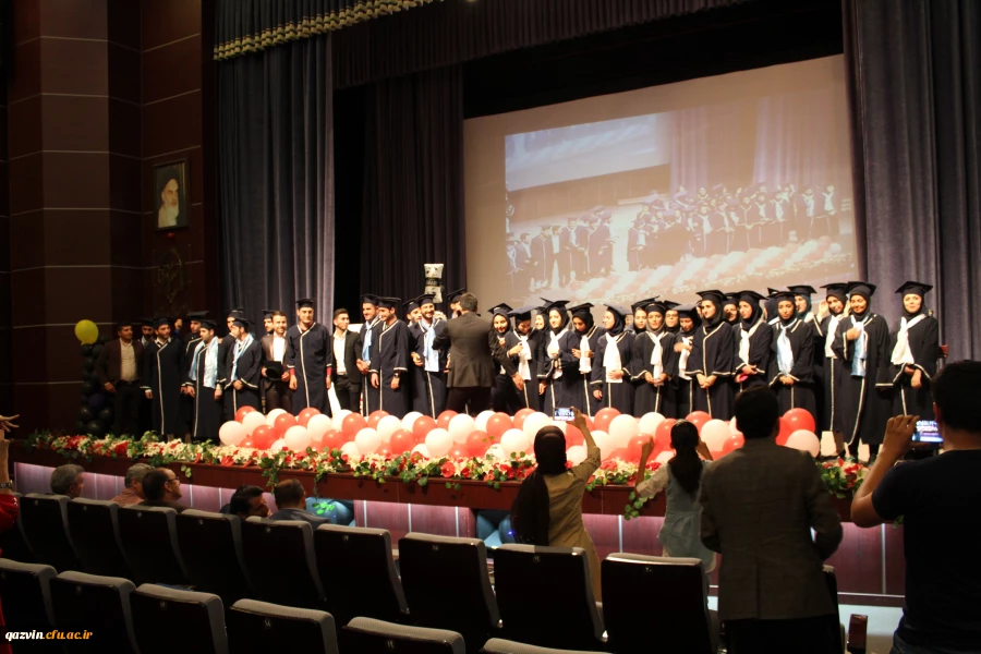 دردانشگاه فرهنگیان استان قزوین برگزارشد:"جشن فارغ التحصیلی دانشجویان ورودی 93دانشگاه فرهنگیان استان قزوین" 3