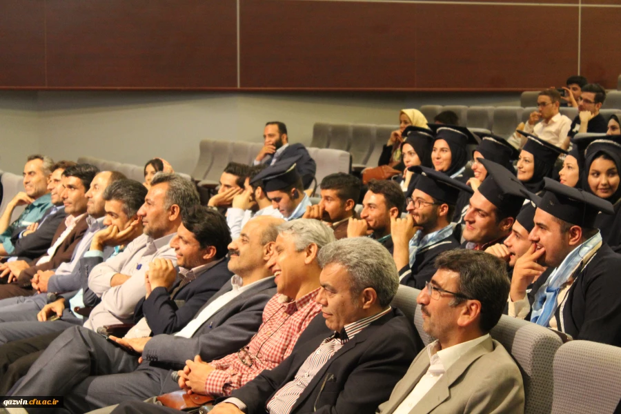 دردانشگاه فرهنگیان استان قزوین برگزارشد:"جشن فارغ التحصیلی دانشجویان ورودی 93دانشگاه فرهنگیان استان قزوین" 7