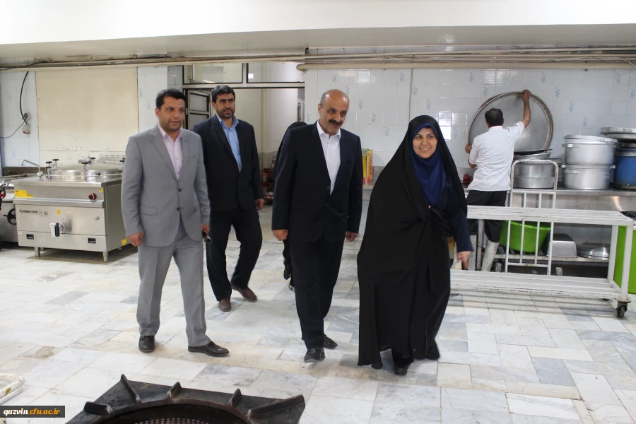 افتتاح دوسرای دانشجویی بهسازی شده دردانشگاه فرهنگیان استان قزوین توسط خانم دکتر علی نژاد معاونت دانشجویی 3