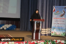 خانم قدیمی دانشجومعلم جدیدالوروداستان قزوین درآیین استقبال