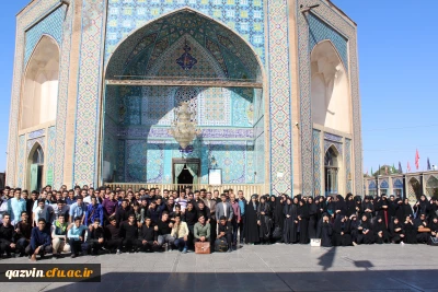 تجدیدمیثاق دانشجومعلمان جدیدالورود استان قزوین باحضور درگلزارشهدای قزوین