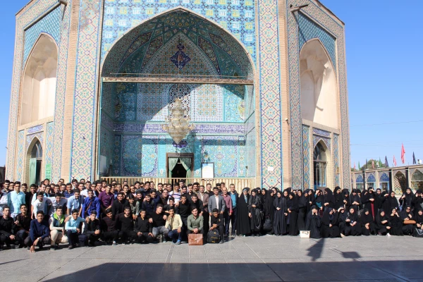 تجدیدمیثاق دانشجومعلمان جدیدالورود استان قزوین باحضور درگلزارشهدای قزوین 2