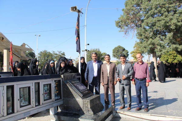 تجدیدمیثاق دانشجومعلمان جدیدالورود استان قزوین باحضور درگلزارشهدای قزوین 3