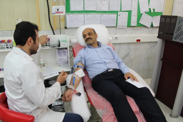 اهدای خون مدیریت،کارکنان ودانشجویان دانشگاه فرهنگیان استان قزوین 4