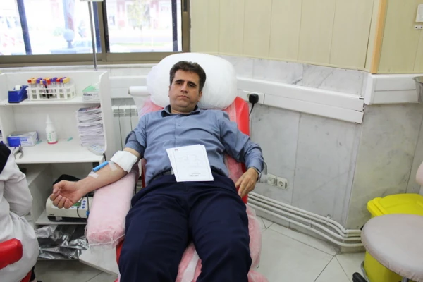 اهدای خون مدیریت،کارکنان ودانشجویان دانشگاه فرهنگیان استان قزوین 6