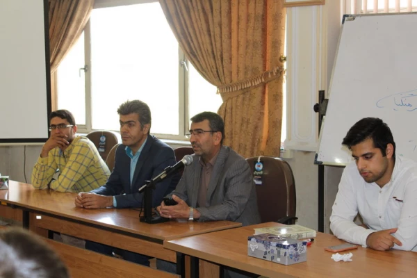 برگزاری جلسه تودیعه و معارفه دبیر انجمن اسلامی دانشجو معلمان پردیس شهید رجائی قزوین 4