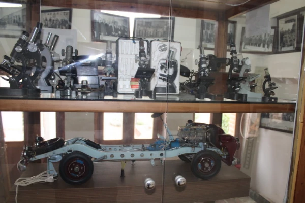 به مناسبت یکصدمین سالگرد تاسیس تربیت معلم صورت گرفت     *بازدیدمسئولین دانشگاه فرهنگیان استان قزوین ازموزه فرهنگ وآموزش قزوین* 2