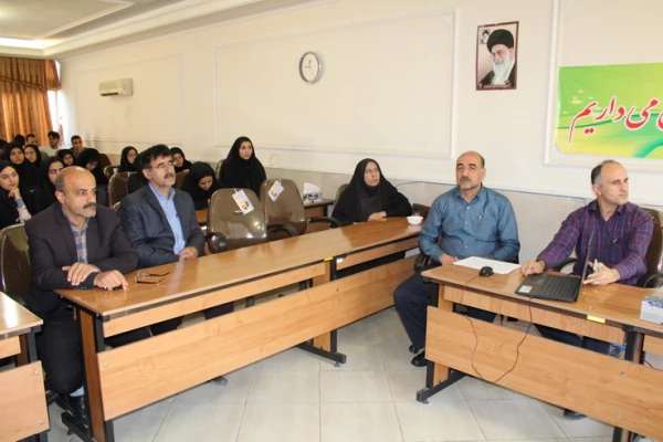 سخنرانی دکتر میرزایی راجعونی ازاعضای هیئت علمی دانشگاه فرهنگیان استان قزوین تحت عنوان خودکاوی روایتی درتربیت معلم 2