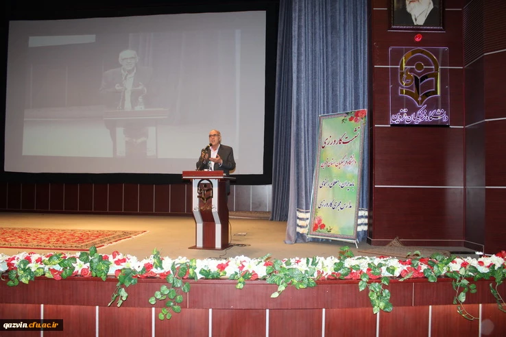 دردانشگاه فرهنگیان استان قزوین برگزارشد"" همایش مدیران ومعلمان مدارس مجری طرح کارورزی مدارس استان قزوین "" 2