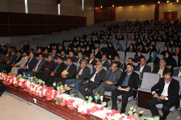 دردانشگاه فرهنگیان استان قزوین برگزارشد"" همایش مدیران ومعلمان مدارس مجری طرح کارورزی مدارس استان قزوین "" 2