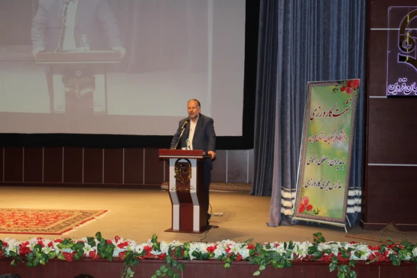 دردانشگاه فرهنگیان استان قزوین برگزارشد"" همایش مدیران ومعلمان مدارس مجری طرح کارورزی مدارس استان قزوین "" 2