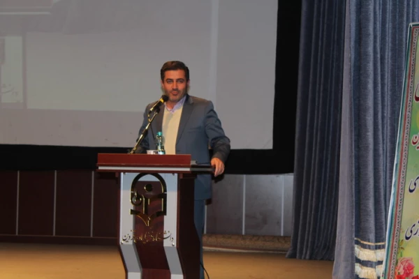 دردانشگاه فرهنگیان استان قزوین برگزارشد"" همایش مدیران ومعلمان مدارس مجری طرح کارورزی مدارس استان قزوین "" 2