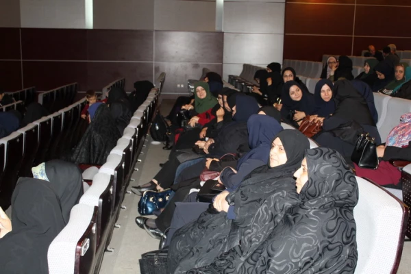 دردانشگاه فرهنگیان استان قزوین برگزارشد"" همایش مدیران ومعلمان مدارس مجری طرح کارورزی مدارس استان قزوین "" 3