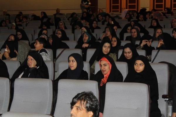 دردانشگاه فرهنگیان استان قزوین برگزارشد"" همایش مدیران ومعلمان مدارس مجری طرح کارورزی مدارس استان قزوین "" 3