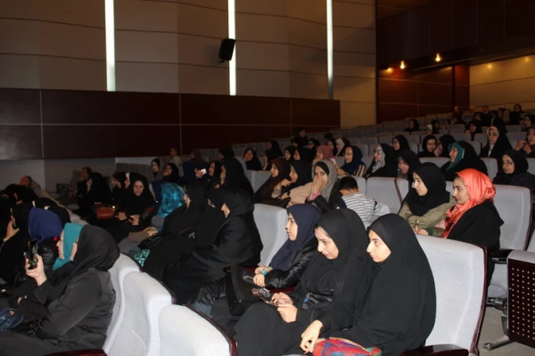 دردانشگاه فرهنگیان استان قزوین برگزارشد"" همایش مدیران ومعلمان مدارس مجری طرح کارورزی مدارس استان قزوین "" 3