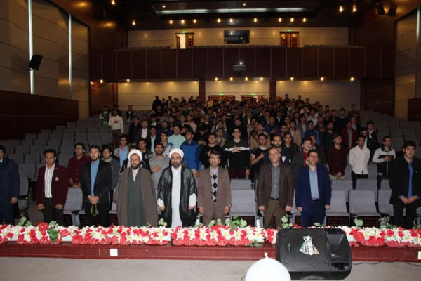 برگزاری جشن آغاز امامت حضرت ولیعصر(عج)دردانشگاه فرهنگیان استان قزوین 2