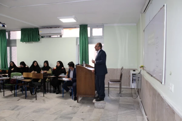 برگزاری کارگاه مشاوره باموضوع هدایت تحصیلی درپردیس بنت الهدی صدر قزوین 5