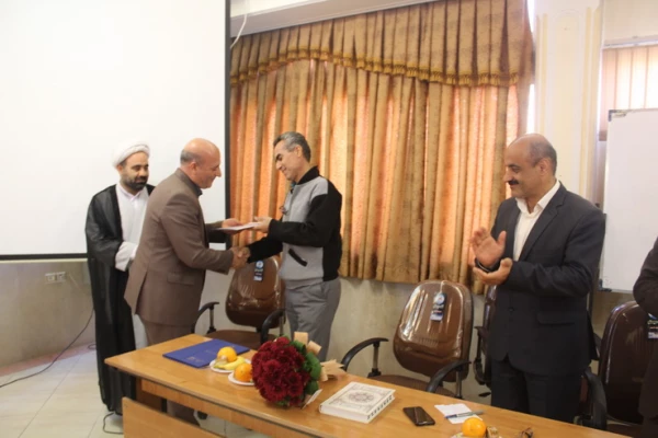 برگزاری جلسه شورای اداری دانشگاه فرهنگیان استان قزوین 4