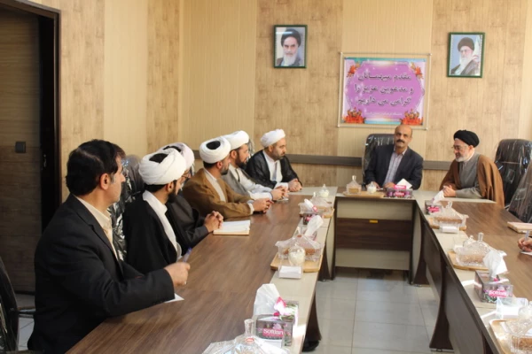 برگزاری دوره تخصصی16ساعته نماز(طرح معراج)دردانشگاه فرهنگیان استان قزوین 2