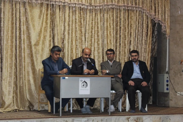 دردانشسگاه فرهنگیان استان قزوین برگزارشد" جلسه پرسش وپاسخ دانشجویان پردیس شهیدرجایی بامسئولین دانشگاه " 2