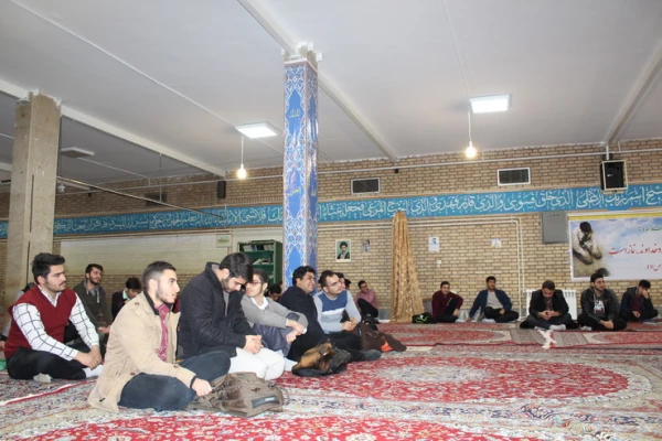 دردانشسگاه فرهنگیان استان قزوین برگزارشد" جلسه پرسش وپاسخ دانشجویان پردیس شهیدرجایی بامسئولین دانشگاه " 2