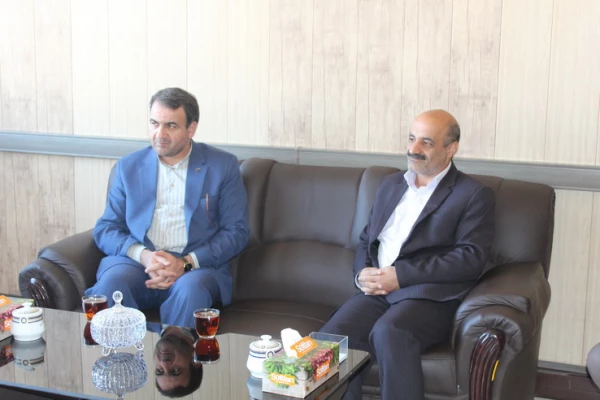 مدیرعامل بانک تجارت استان قزوین ازپرداخت تسهیلات باسود پایین به همکاران دانشگاه فرهنگیان درقالب طرح افراخبرداد 2