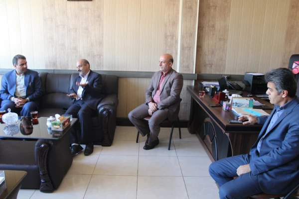 مدیرعامل بانک تجارت استان قزوین ازپرداخت تسهیلات باسود پایین به همکاران دانشگاه فرهنگیان درقالب طرح افراخبرداد 7