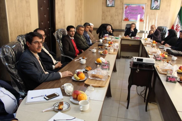 نشست دکتر طاهری نیا معاون پژوهشی دانشگاه فرهنگیان کشور با اساتید واعضای هیئت علمی دانشگاه فرهنگیان استان قزوین 2