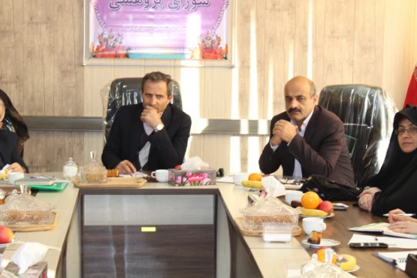 نشست دکتر طاهری نیا معاون پژوهشی دانشگاه فرهنگیان کشور با اساتید واعضای هیئت علمی دانشگاه فرهنگیان استان قزوین 4