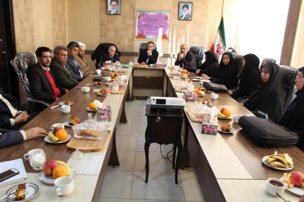 نشست دکتر طاهری نیا معاون پژوهشی دانشگاه فرهنگیان کشور با اساتید واعضای هیئت علمی دانشگاه فرهنگیان استان قزوین 5