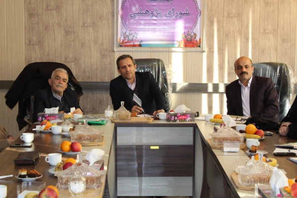 گفتگوی صمیمی دکتر طاهری نیا معاون پژوهشی دانشگاه فرهنگیان بااستاد آزادفر رئیس تربیت معلم قزوین پیش ازانقلاب 2