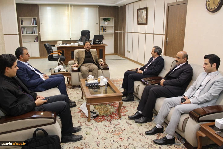 دیدار معاون پژوهشی دانشگاه فرهنگیان کشور با معاون سیاسی امنیتی استانداری قزوین 5