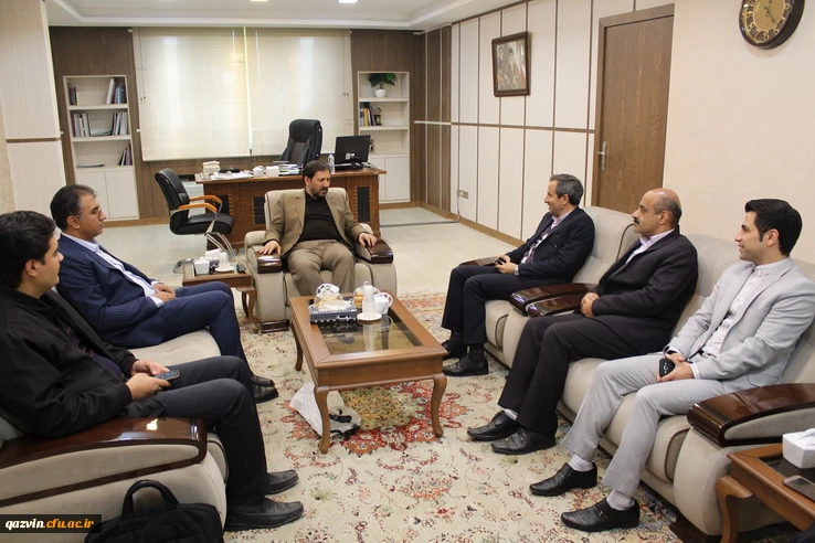 دیدار معاون پژوهشی دانشگاه فرهنگیان کشور با معاون سیاسی امنیتی استانداری قزوین 5