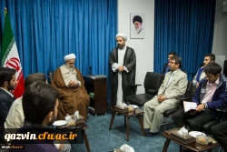 امام جمعه قزوین در دیدار مسئولین ودانشجویان دانشگاه فرهنگیان استان قزوین گفت: پس از انقلاب سرمایه های امیدبخش فراوانی در کشور به وجود آمده است. 3