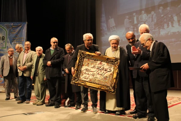 دردانشگاه فرهنگیان استان قزوین برگزار شد:«همایش باشکوه نکوداشت یکصدمین سال تاسیس تربیت معلم درایران» 10