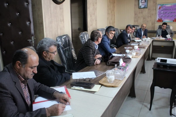 دیدارصمیمی دکتر روشندل معاون آموزشی وتحصیلات تکمیلی دانشگاه فرهنگیان کشور بااعضای هیئت علمی دانشگاه فرهنگیان استان قزوین 4