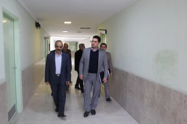 دیدارصمیمی دکتر روشندل معاون آموزشی وتحصیلات تکمیلی دانشگاه فرهنگیان کشور بااعضای هیئت علمی دانشگاه فرهنگیان استان قزوین 9