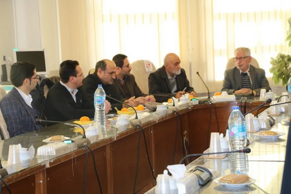 برگزاری نشست هم اندیشی استادان دانشگاه فرهنگیان استان قزوین درتهران 4