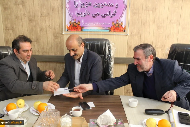 انعقاد تفاهم نامه همکاری مابین جمعیت هلال احمر استان قزوین و دانشگاه فرهنگیان استان 2