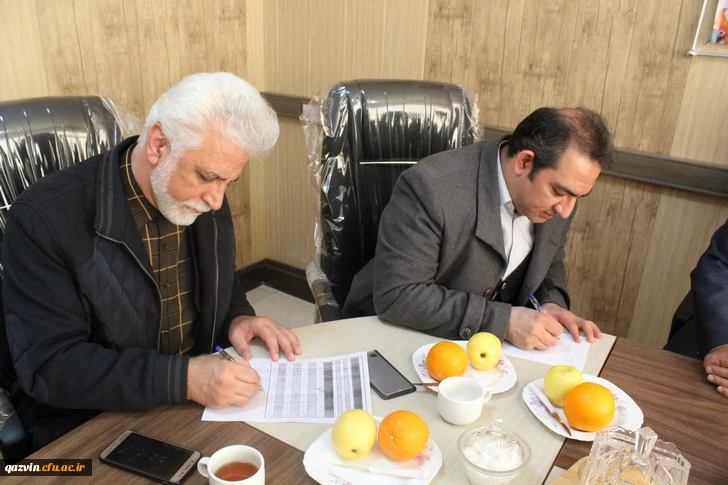 انعقاد تفاهم نامه همکاری مابین جمعیت هلال احمر استان قزوین و دانشگاه فرهنگیان استان 3