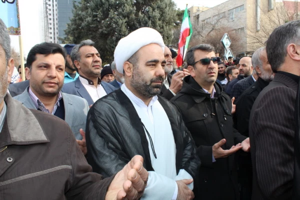 شرکت گسترده وپرشور مسئولین،کارکنان ودانشجویان دانشگاه فرهنگیان استان قزوین درراهپیمایی یوم الله 22بهمن 97 4