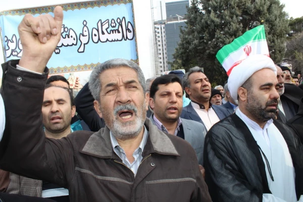 شرکت گسترده وپرشور مسئولین،کارکنان ودانشجویان دانشگاه فرهنگیان استان قزوین درراهپیمایی یوم الله 22بهمن 97 5