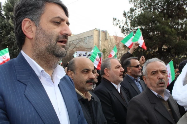 شرکت گسترده وپرشور مسئولین،کارکنان ودانشجویان دانشگاه فرهنگیان استان قزوین درراهپیمایی یوم الله 22بهمن 97 9