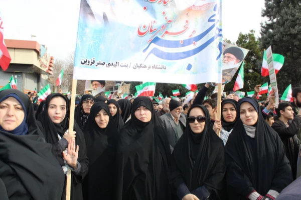 شرکت گسترده وپرشور مسئولین،کارکنان ودانشجویان دانشگاه فرهنگیان استان قزوین درراهپیمایی یوم الله 22بهمن 97 11