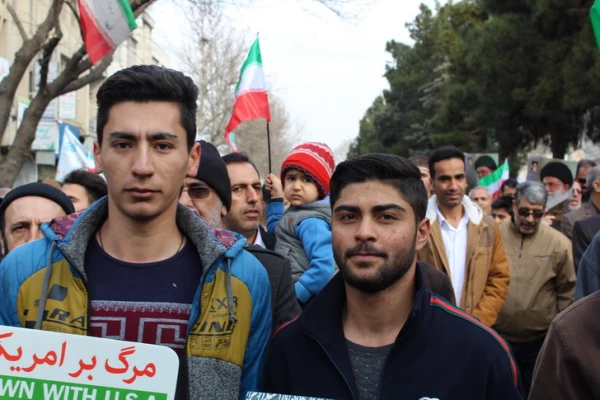 شرکت گسترده وپرشور مسئولین،کارکنان ودانشجویان دانشگاه فرهنگیان استان قزوین درراهپیمایی یوم الله 22بهمن 97 14