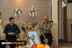 حضور مسئولین ودانشجویان دانشگاه فرهنگیان استان قزوین دربیت شهید مجیدقنبری 5