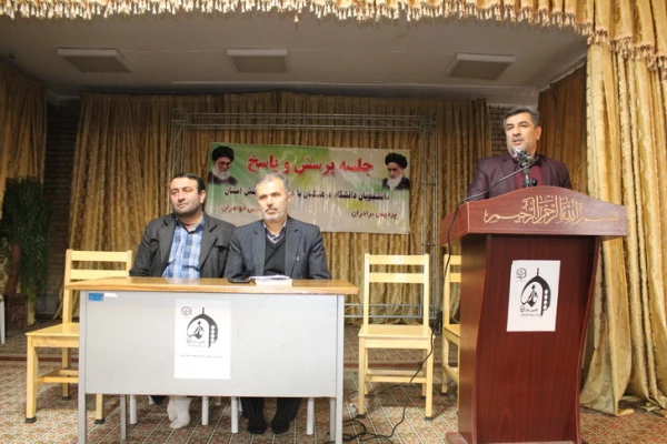 جلسه پرسش وپاسخ دانشجویان پردیس شهیدرجایی قزوین بامسئولین هسته گزینش اداره کل آموزش وپرورش استان 2