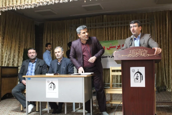 جلسه پرسش وپاسخ دانشجویان پردیس شهیدرجایی قزوین بامسئولین هسته گزینش اداره کل آموزش وپرورش استان 6