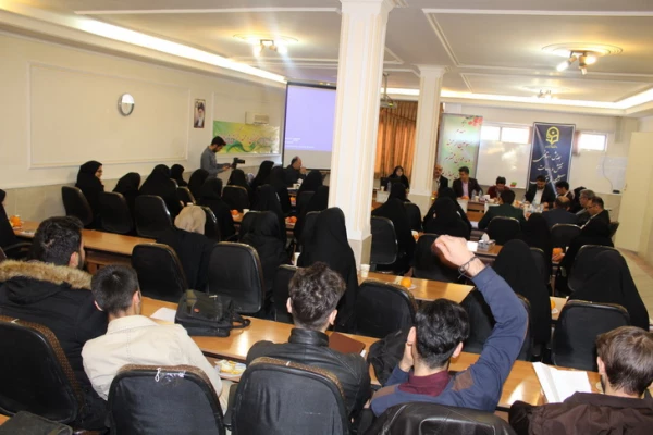 دردانشگاه فرهنگیان استان قزوین برگزارشد:« همایش استانی نقش ورسالت دانشگاه فرهنگیان درتربیت شهروندفعال» 5