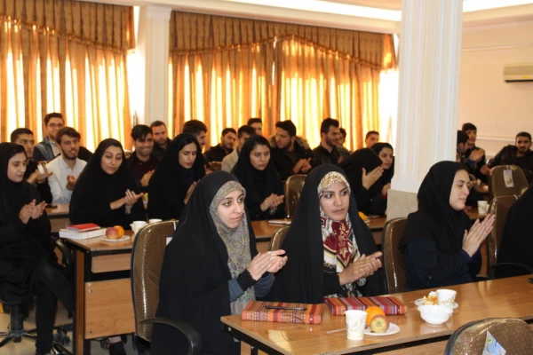 دردانشگاه فرهنگیان استان قزوین برگزارشد:« همایش استانی نقش ورسالت دانشگاه فرهنگیان درتربیت شهروندفعال» 9